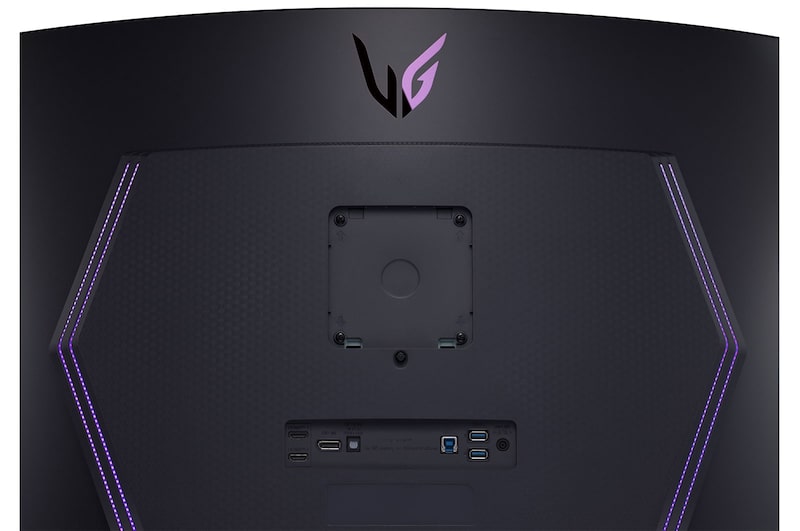 LG شاشة ألعاب منحنية UltraGear™ OLED مقاس 45 بوصة بدقة WQHD مع معدل تحديث يبلغ 240 هرتز ووقت استجابة يبلغ 0.03 مللي ثانية, 45GR95QE-B