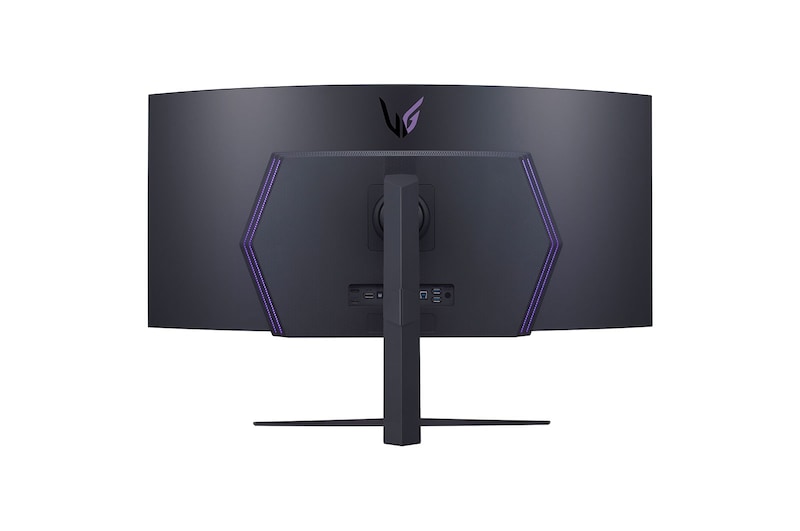 LG شاشة ألعاب منحنية UltraGear™ OLED مقاس 45 بوصة بدقة WQHD مع معدل تحديث يبلغ 240 هرتز ووقت استجابة يبلغ 0.03 مللي ثانية, 45GR95QE-B