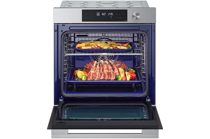 76L A+, Inbyggnadsugn i rostfritt stål med Instaview, rengöringssystemet Blue EasyClean samt teleskopskenor