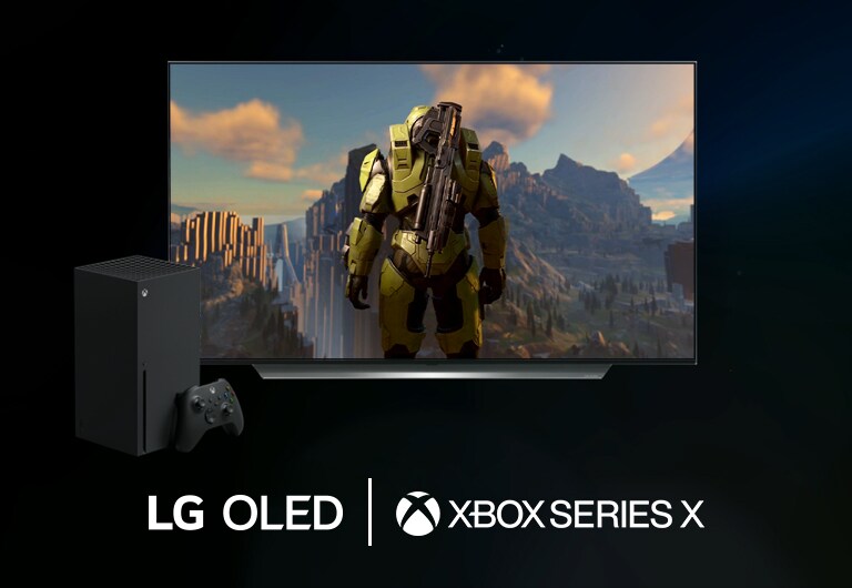 En uppsättning av Xbox Series X, en kontroll och en TV som visar en scen ur spelet Halo Infinite mot en svart bakgrund.