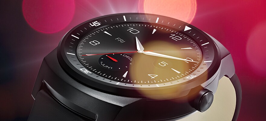 WORLD'S 1st FULL CIRCLE P-OLED DISPLAY