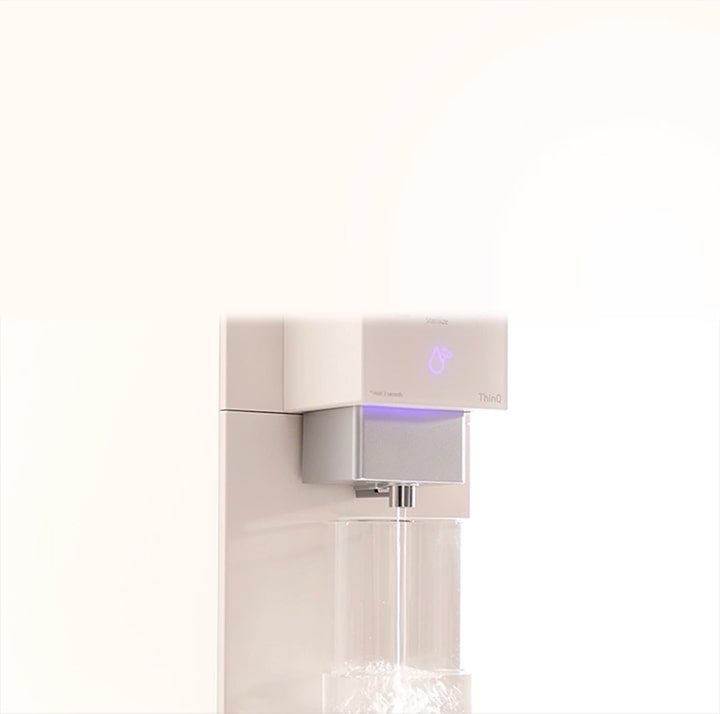 Water is coming out of the water purifier	