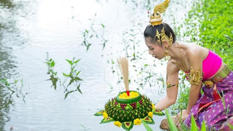 /th/images/blog-list/introducing-thai-costumes-for-loi-krathong/TH.jpg