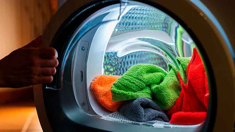 ซักผ้ากลางคืน