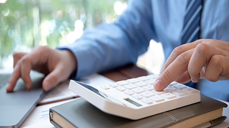 ลดหย่อนภาษี