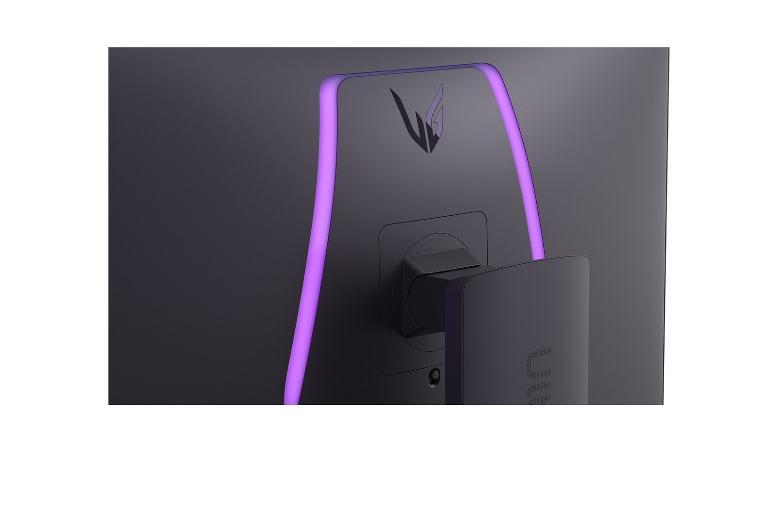 มุมมองเปอร์สเปคทีฟด้านหลังพร้อมไฟเปิด