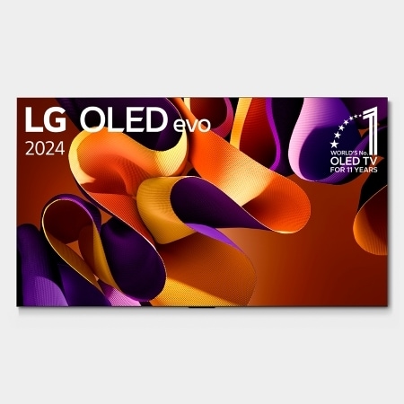 มุมมองด้านหน้าพร้อมทีวี LG OLED evo, OLED G4, สัญลักษณ์ OLED อันดับ 1 ของโลก 11 ปี และโลโก้การรับประกันแผง 5 ปีบนหน้าจอ รวมถึง Soundbar ด้านล่าง