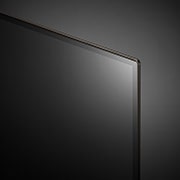 LG OLED evo TV, OLED C4’ün üst kenarı gösteren yakın çekim görüntüsü