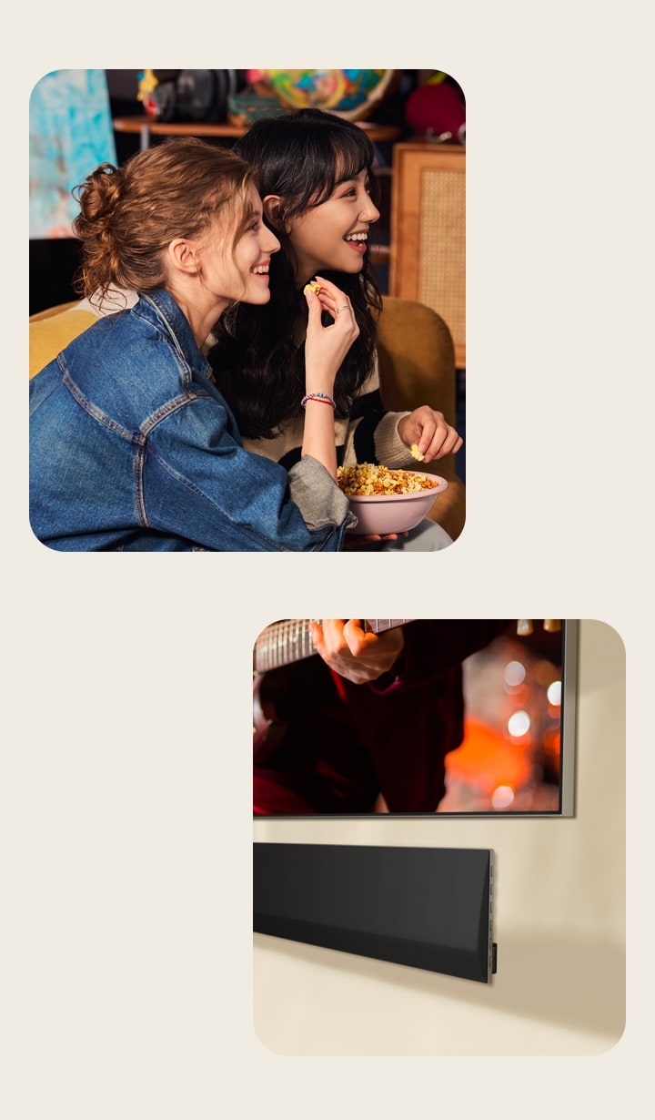 İki kadın koltukta oturarak patlamış mısır yiyor. Duvara monteli LG TV ve altındaki duvara monteli LG Soundbar’ın sağ alt köşesinin yan açılı yakın çekim görüntüsü.