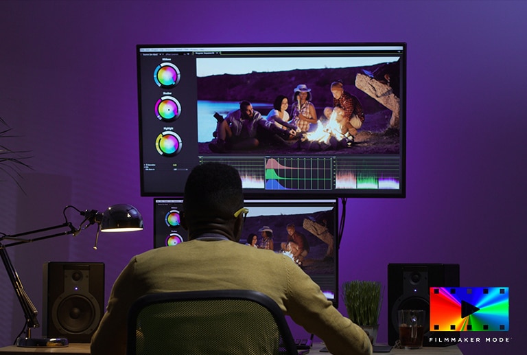 冰河圖片。左半部分使用 SDR,右半部分使用 HDR10 Pro,顯示兩者對比度。