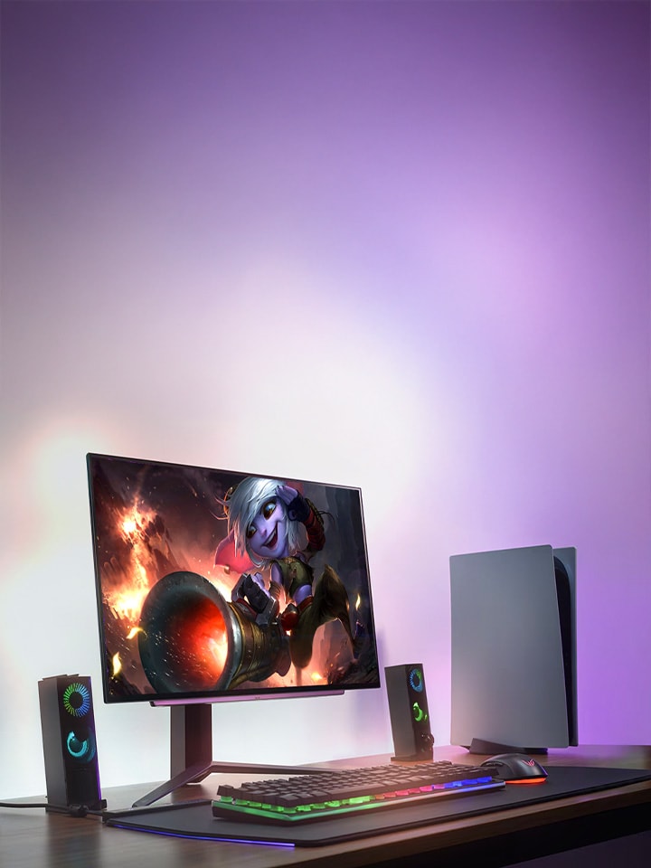 39GS95QE-B monitor on desk surrounded by a purple glow