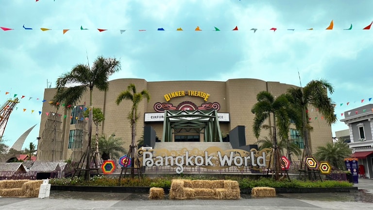 Overview of Bangkok World Building in Siam Amazing Park