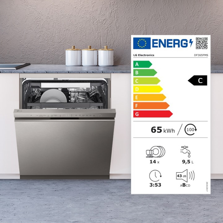 LG free-standing dishwasher with a C energy efficiency rating	