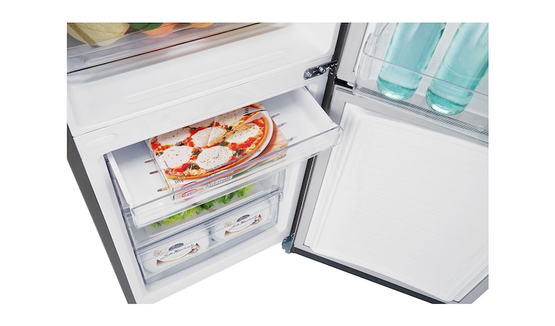 LG Smart Fridge Freezer with Total No Frost and Inverter Linear Compressor, GBB39DSJZ