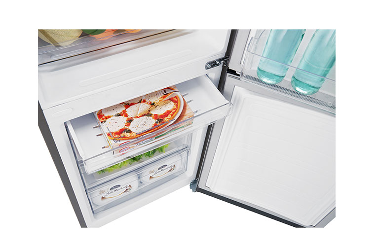 LG Smart Fridge Freezer with Total No Frost and Inverter Linear Compressor, GBB39DSJZ