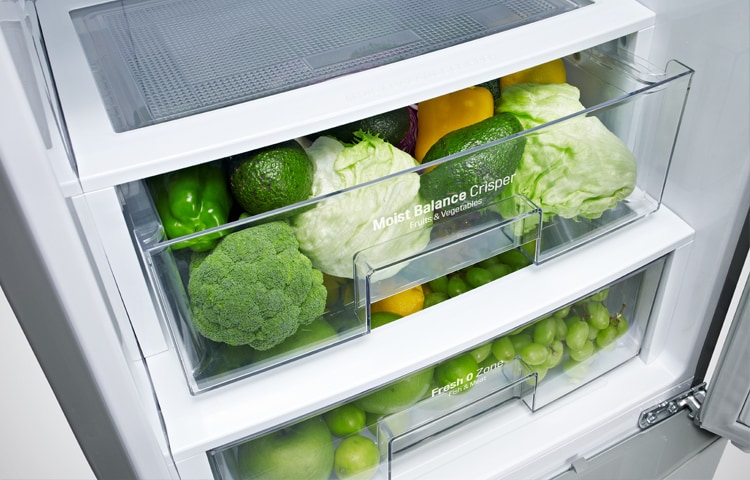 LG PLATINUM SILVER COMBI FRIDGE FREEZER WITH WATER DISPENSER, GBF530PVQPB