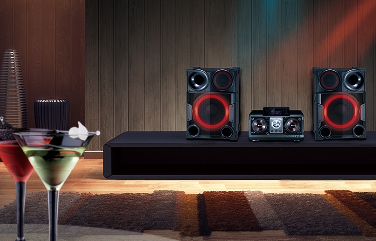 LG CM9730 Hi-Fi with 2300 watts and Smart DJ function, CM9730