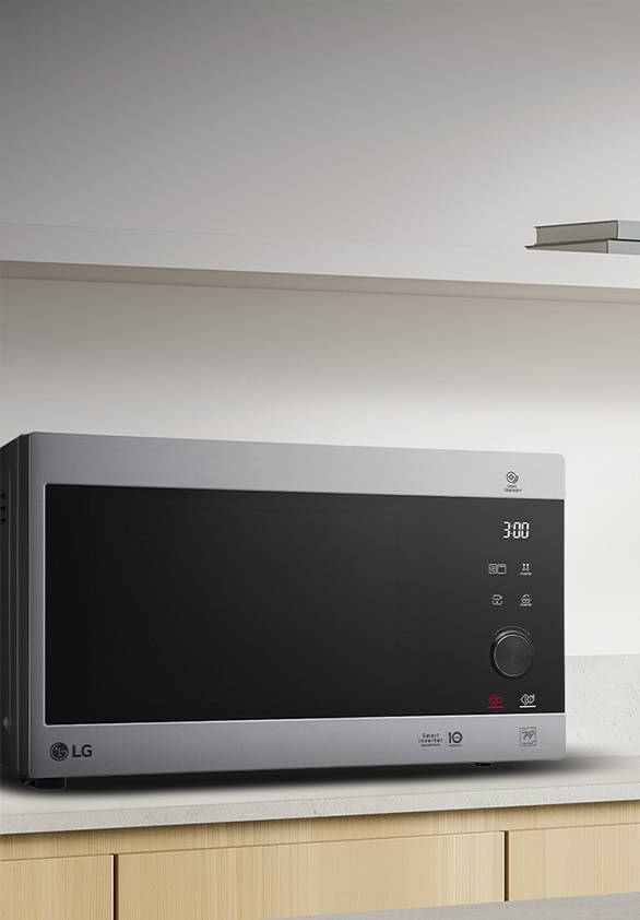 The image describes the smooth touch glass control feature works with a hand on neochef microwave oven.