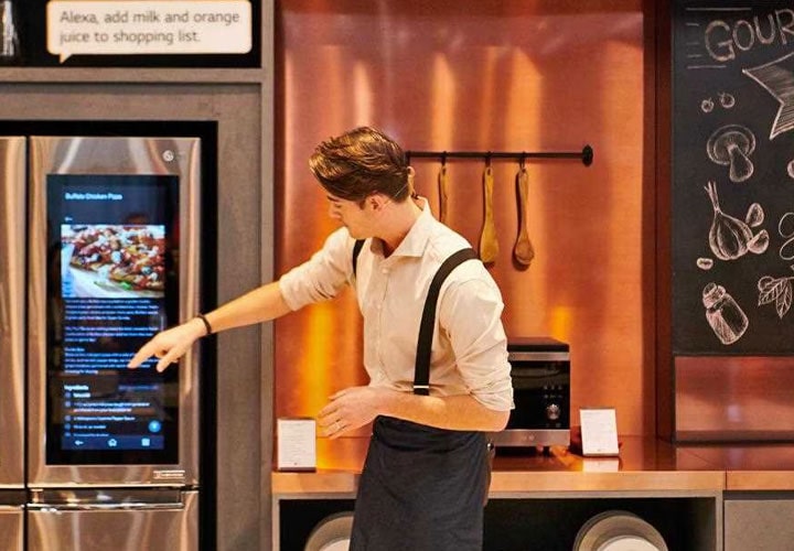 IFA 2018: A demonstrator points at the LG InstaView ThinQ refrigerator in the gourmet zone