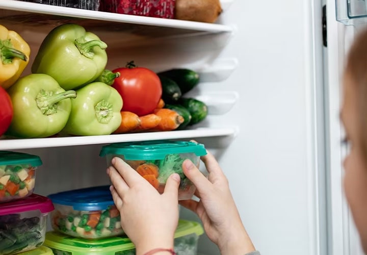 Using food storage containers minimises food waste