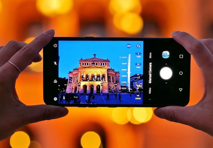 The LG mobile manual camera can compete with DSLRs for camera quality, allowing you to have some control over how your picture looks | More at LG MAGAZINE"