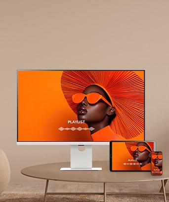 A photo showcasing the mirroring feature of a smart monitor.