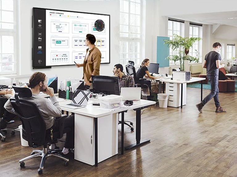 Không gian phòng giáo vụ2