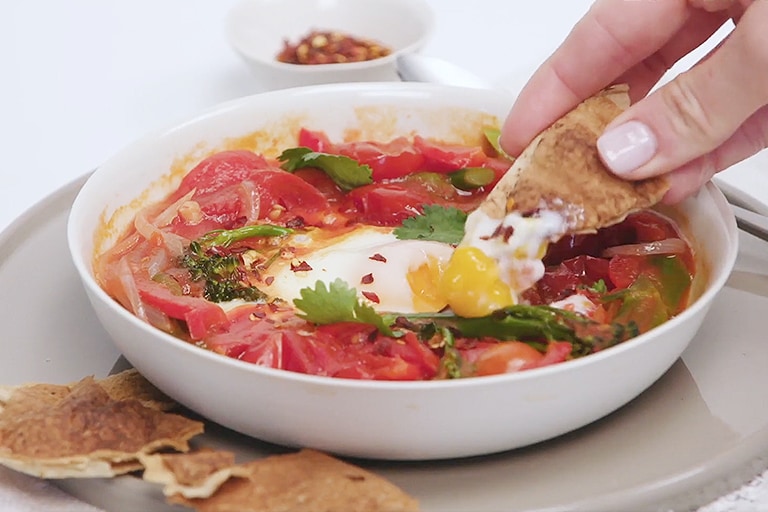 Brekkie shakshuka bowls