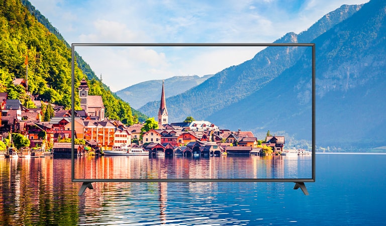 O cenário exibido na tela da TV é reproduzido de forma vívida, como se fosse real.