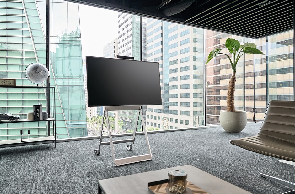 LG One:Quick Flex, Arztpraxis, Telemedizin, Zusammenarbeit, Designbüro, Stationen in Krankenhäusern und Pflegeheimen, Videoanrufe, Homeoffice, Kindergarten, Fernunterricht LG One:Quick Flex, Arztpraxis, Telemedizin, Zusammenarbeit, Designbüro, Stationen in Krankenhäusern und Pflegeheimen, Videoanrufe, Homeoffice, Kindergarten, Fernunterricht