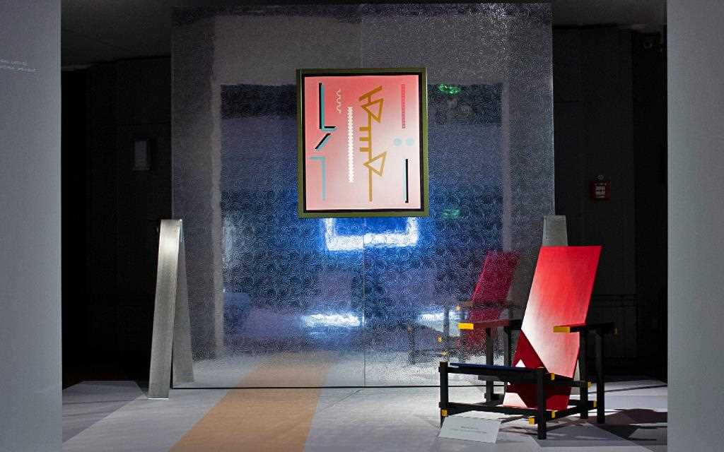 Alessandro Mendini’s Untitled artwork sits behind Gerrit Thomas Rietveld’s Red/Blue chair at LG SIGNATURE ARTWEEK