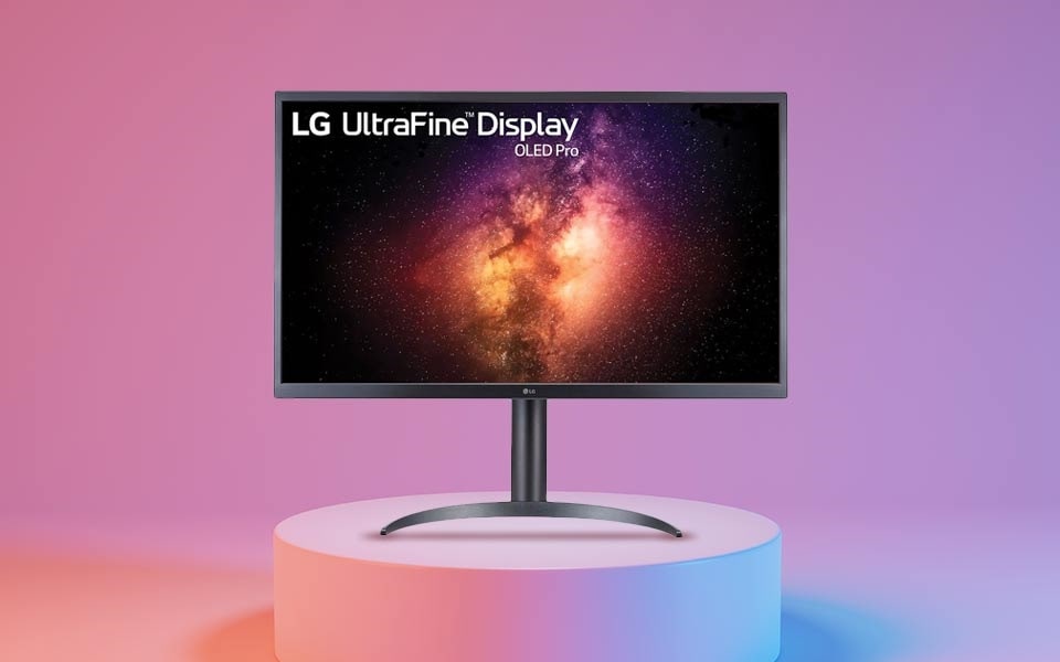 A 31.5'' high resolution 4K OLED monitor with pixel dimming