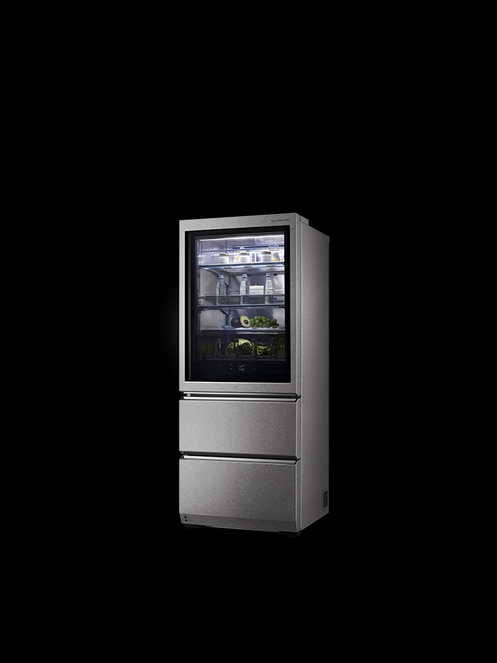 Front view of LG SIGNATURE Bottom Freezer