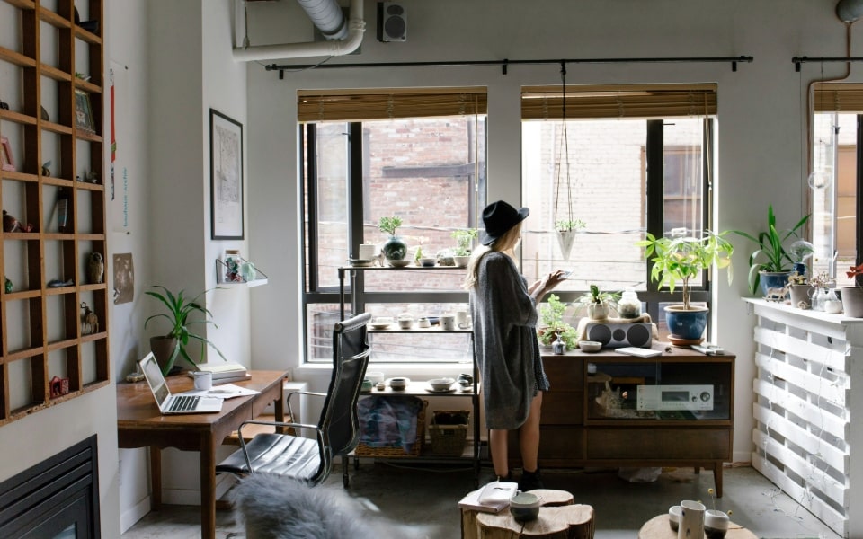 Erhöhen Sie Komfort und Bequemlichkeit mit kleinen Klimaanlagen und mehr, die für moderne Zimmer entwickelt wurden.