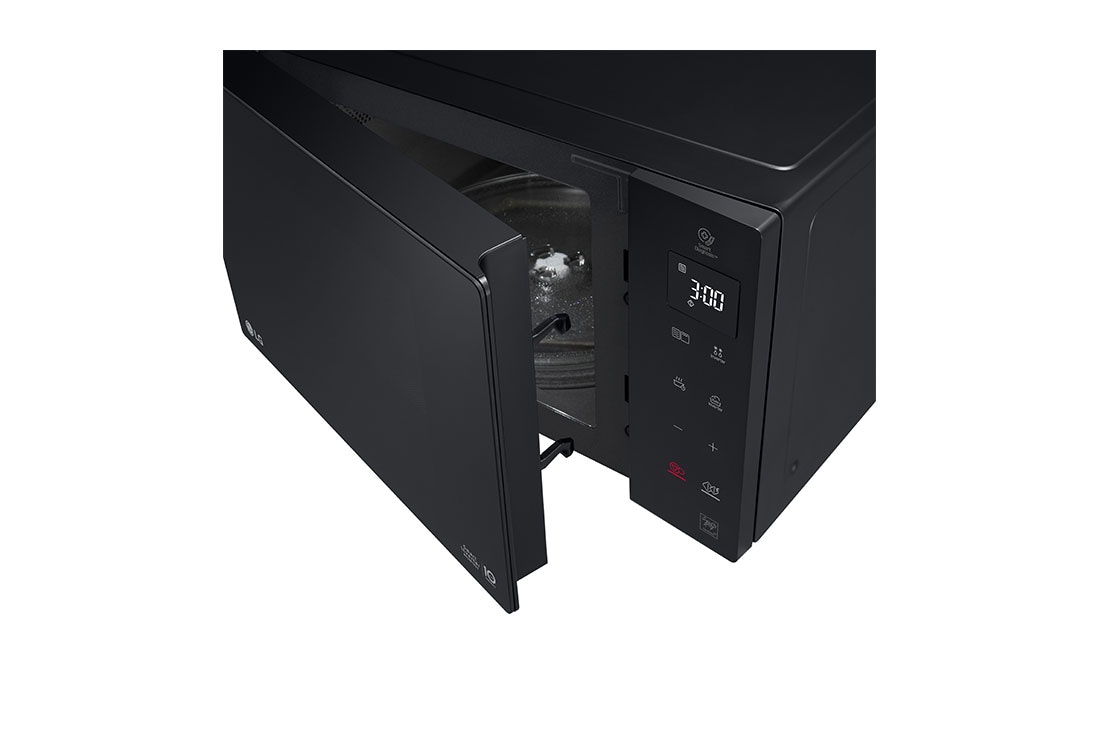 LG | LG Stylish and Smart Microwave: MH6535GIS