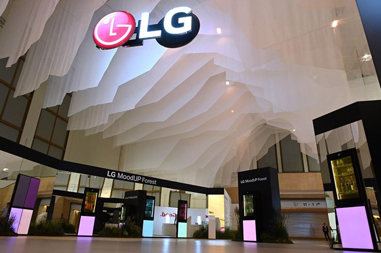 LG-SUSTAINABLE-LIFE-JOY-FOR-ALL-With-Latest-Home