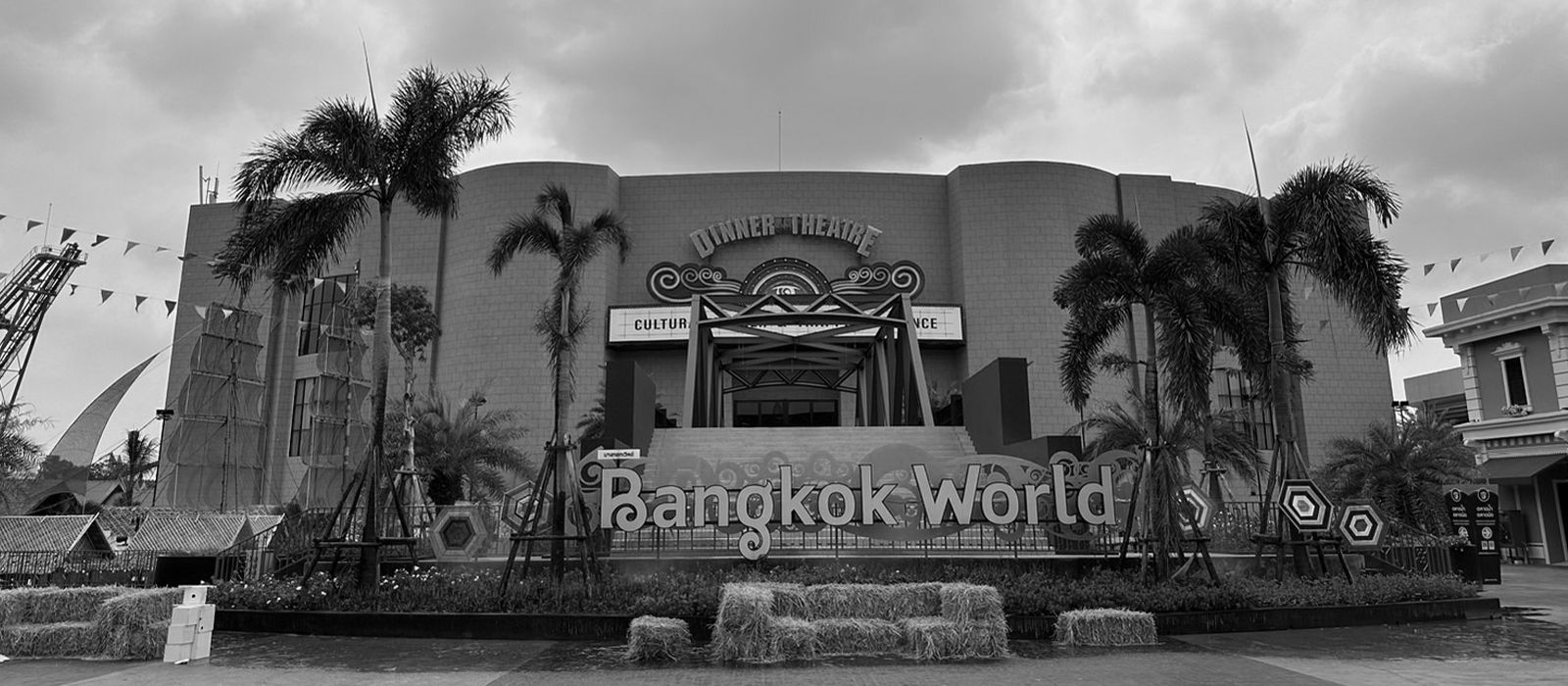 Overview of Bangkok World Building in Siam Amazing Park