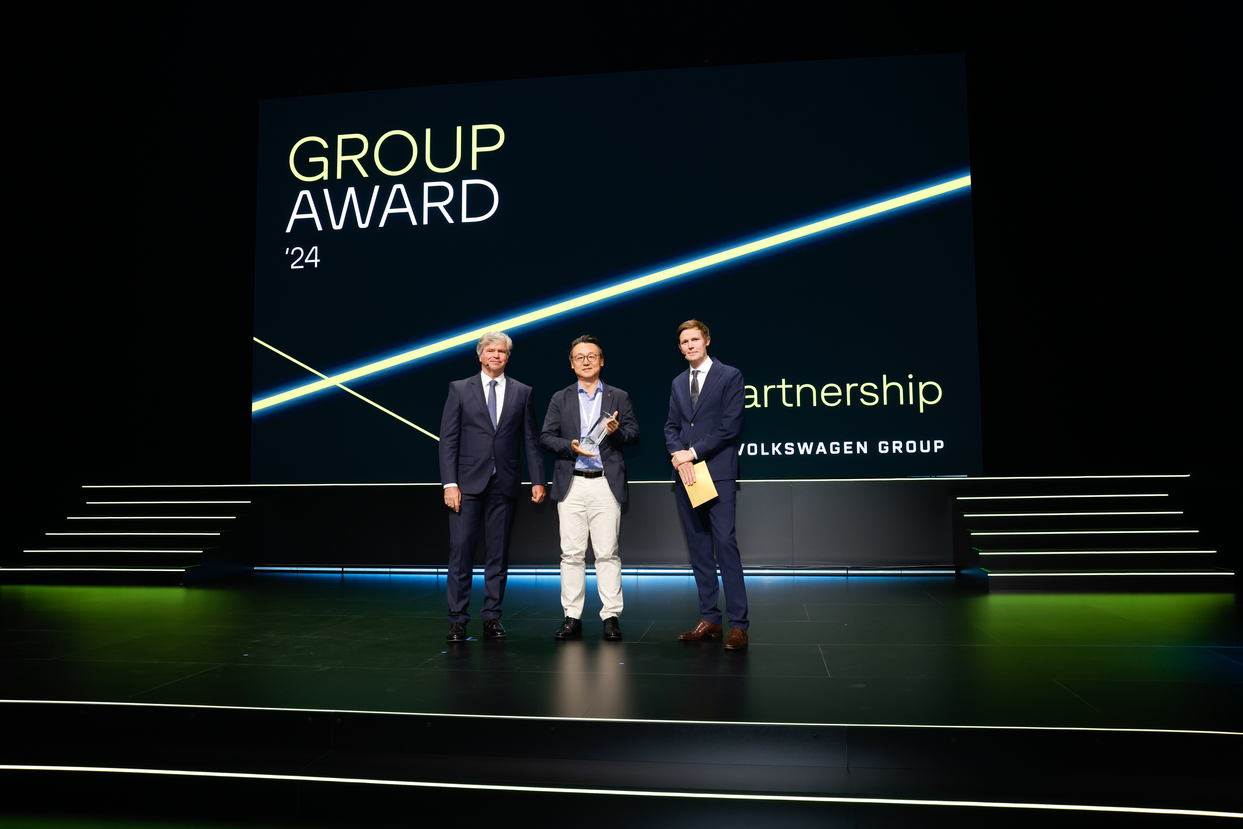 LG Honored at Vlokswagen Group Award 2024