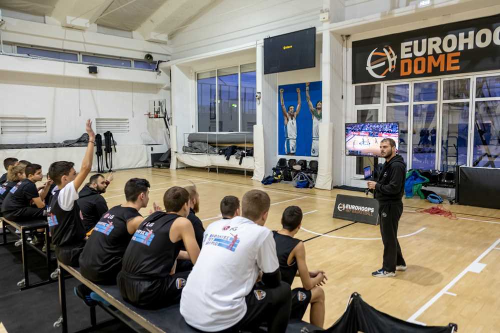lg-eurohoops-academy_basketball-school-2020-1280_640.jpg