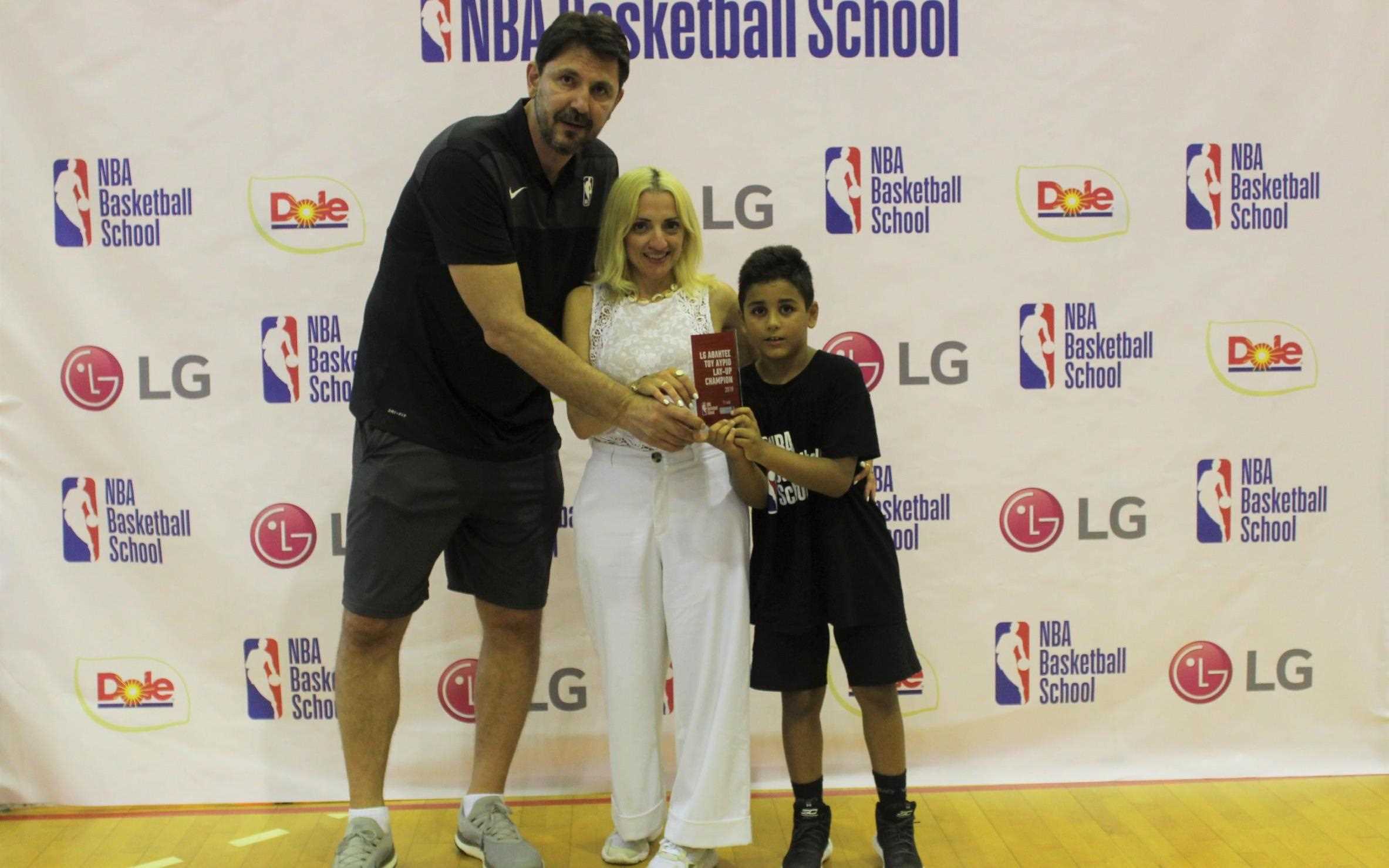 LG sponsor at ΝΒΑ Basketball School Camp - Photo (4).JPG