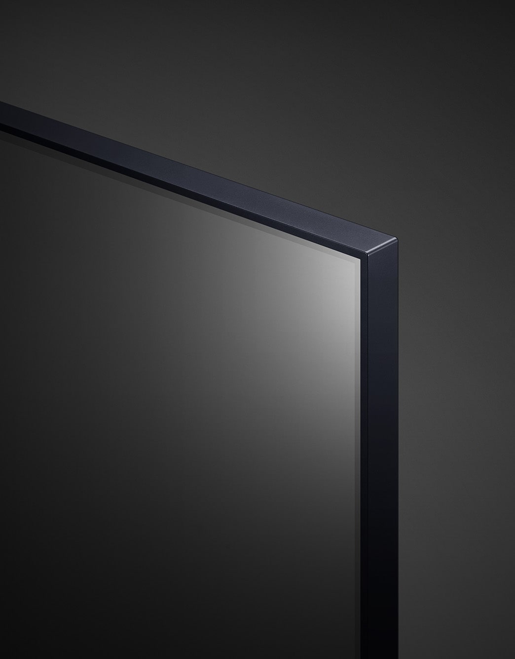 LG ال‌جی،LG UHD UR80 ، تلویزیون 50 اینچ سری UR80، کیفیت 4k، کنترل جادویی، تکنولوژی هوشمند AI ThinQ، سیستم عامل WebOS، توانایی نمایش محتوای HDR با فرمتHLG، تکنولوژی AI Picture Pro وAI Sound Pro (5.1.2ch)، پایه دو طرفه، جدید 2023, نمای نزدیک از لبه, 50UR80006LJ