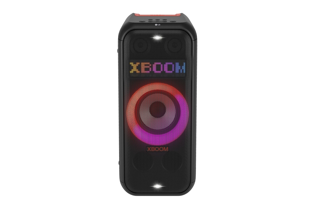 LG XBOOM  XL7S, Vaizdas iš priekio su veikiančiu visu apšvietimu. Dinamiško pikselių apšvietimo skydelyje parašyta XBOOM., XL7S