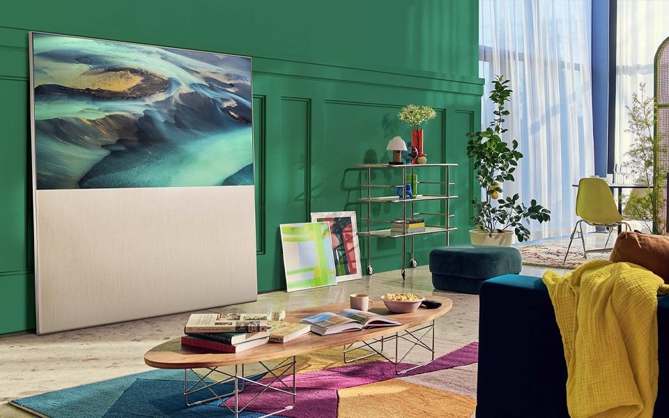 "LG Easel" - tai OLED televizorius, kuris atrodo kaip menas