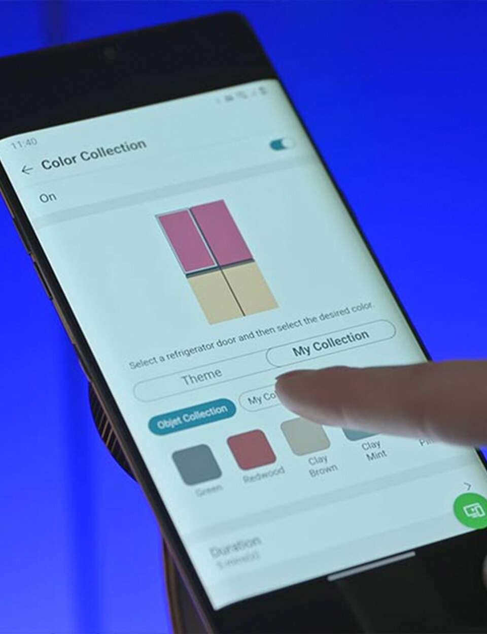 Choosing the colour of a MoodUP LG smart fridge with the LG ThinQ app