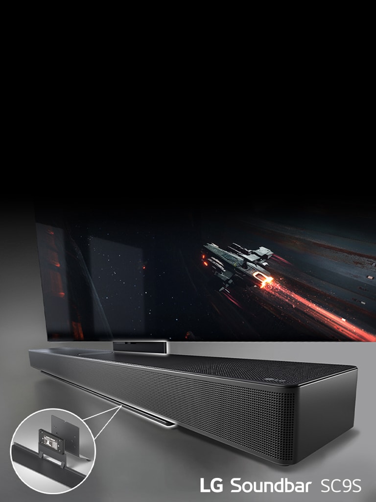 Diagonaal beeld van de LG OLED C-serie TV en SC9S Soundbar. Er worden hoogtepunten op de soundbar weergegeven om de WOW-beugel van de SC9S Soundbar te benadrukken. Linksonder zijn de afbeeldingen van de WOW-beugel vergroot.