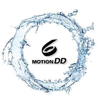 Det er en 6 Motion DD-logo i midten av en rund strømvirvel