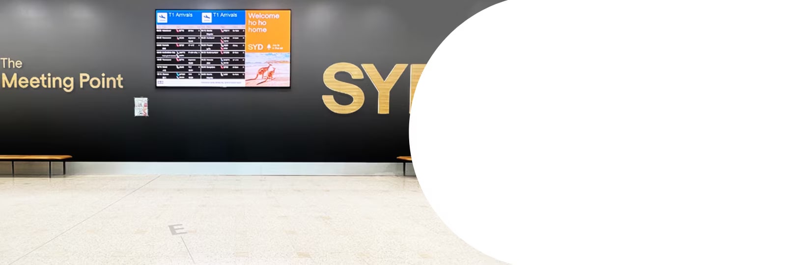 The Meeting Point Sydney Airport: LG Digital Signage Solutions for Transportation