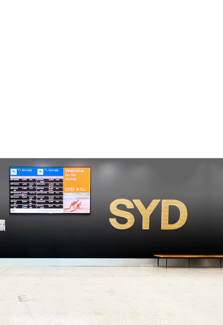 The Meeting Point Sydney Airport: LG Digital Signage Solutions for Transportation