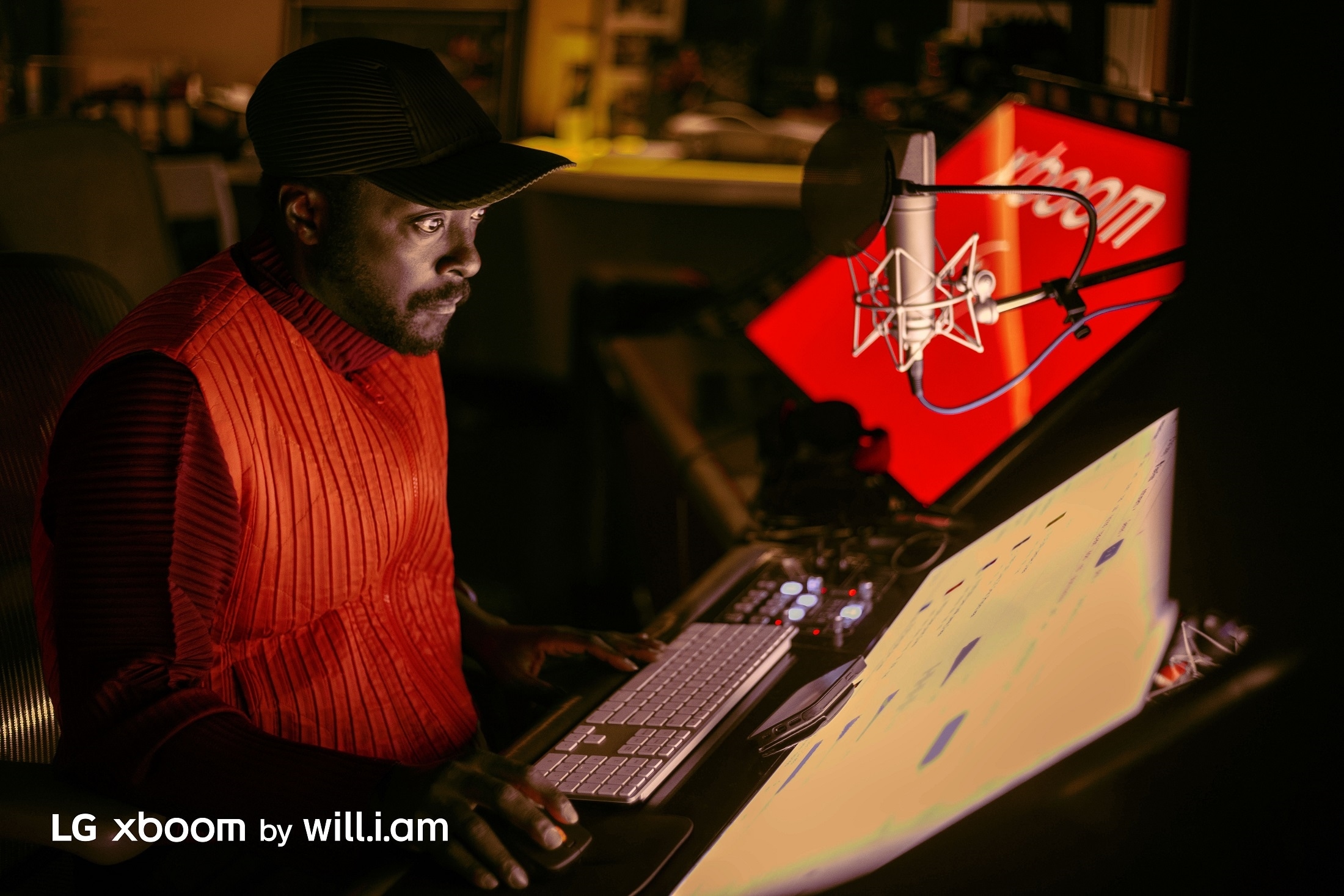 Photo1-LG-xboom-x-will.i.am-Partnership.jpg