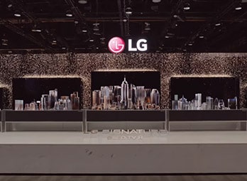 LG at CES 2019 - SIGNATURE OLED Rollable TV